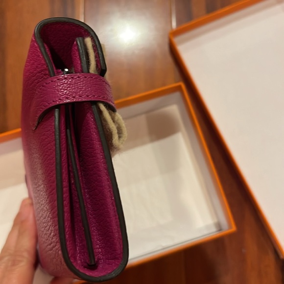 ONE DAY SALE!!! Hermes Kelly Cherve Wallet - Picture 5 of 16